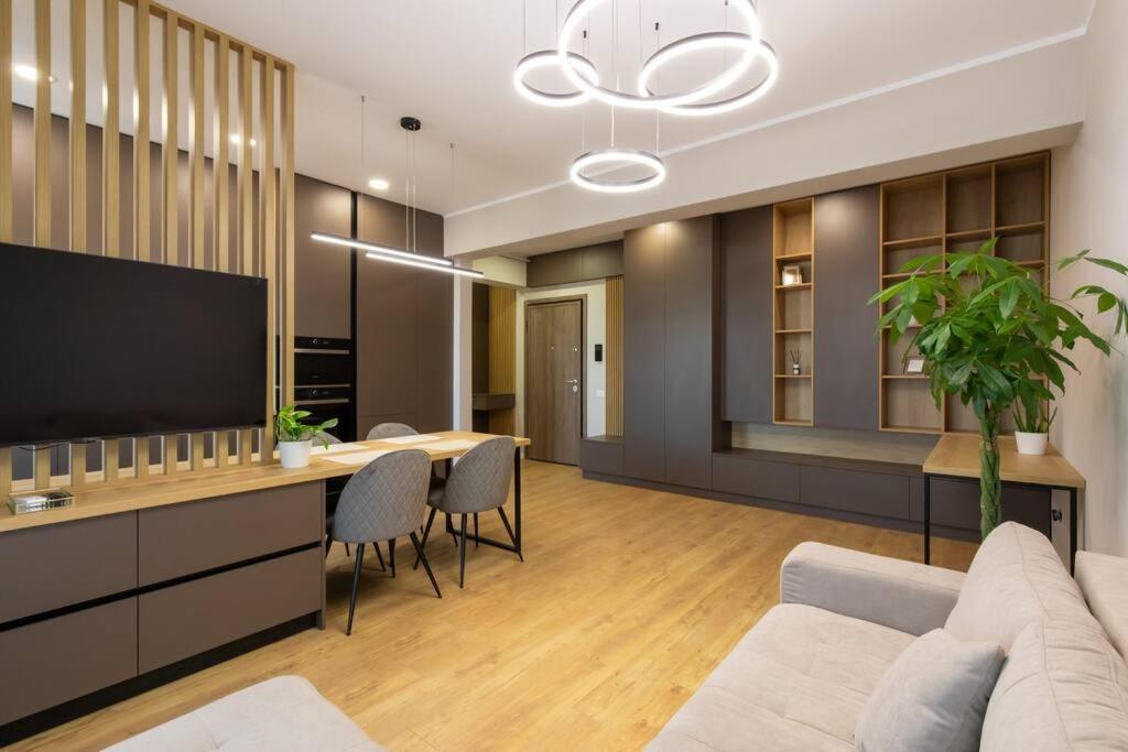 Elegant 2 Bedroom Retreat Бухарест Экстерьер фото