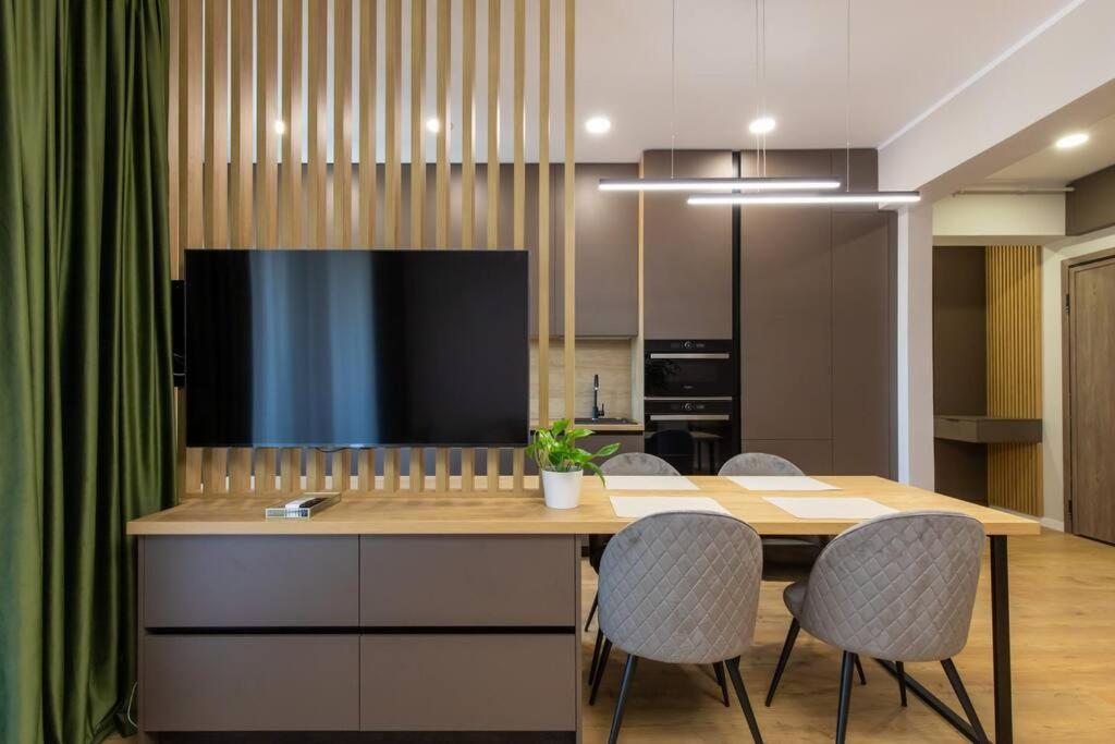 Elegant 2 Bedroom Retreat Бухарест Экстерьер фото